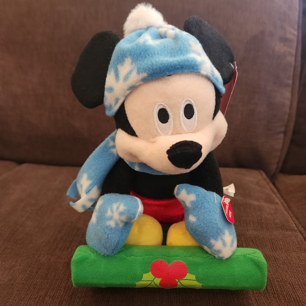 5/$13 Christmas Mickey!